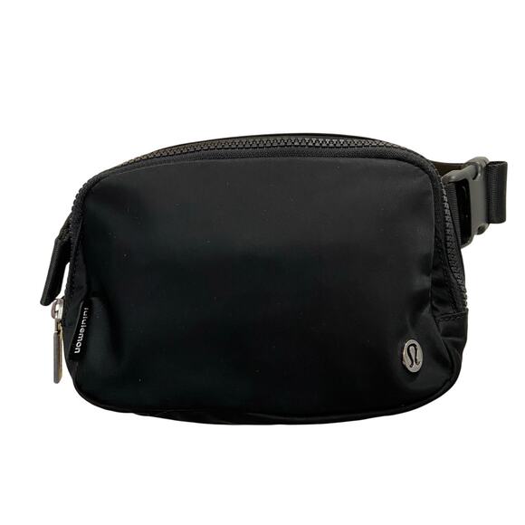 Lululemon Black Nylon Belt Bag - Picture 2 of 9